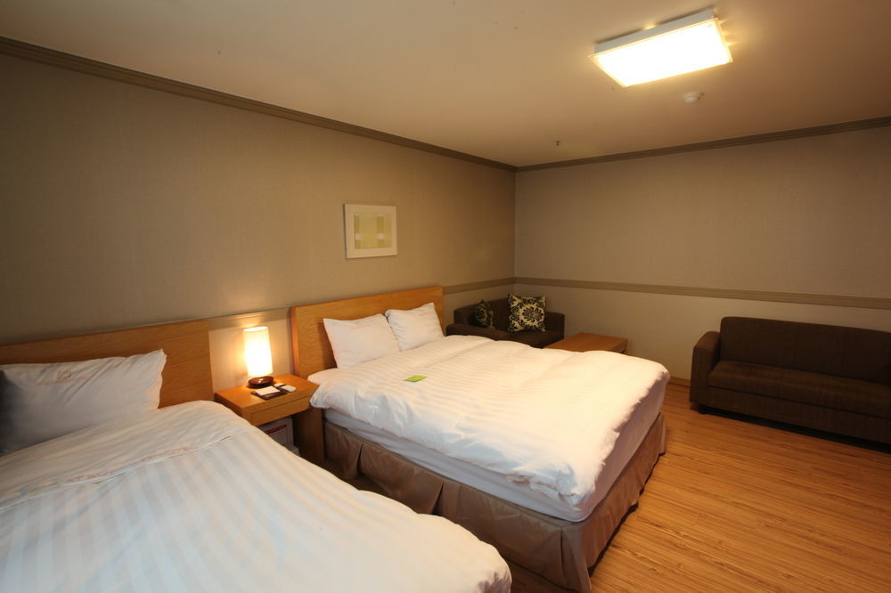 Changwon At Business Hotel Ngoại thất bức ảnh